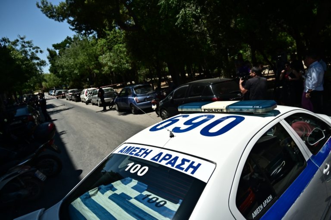 Τραυματισμός 34χρονου από πυροβολισμούς σε είσοδο πολυκατοικίας στο Παγκράτι