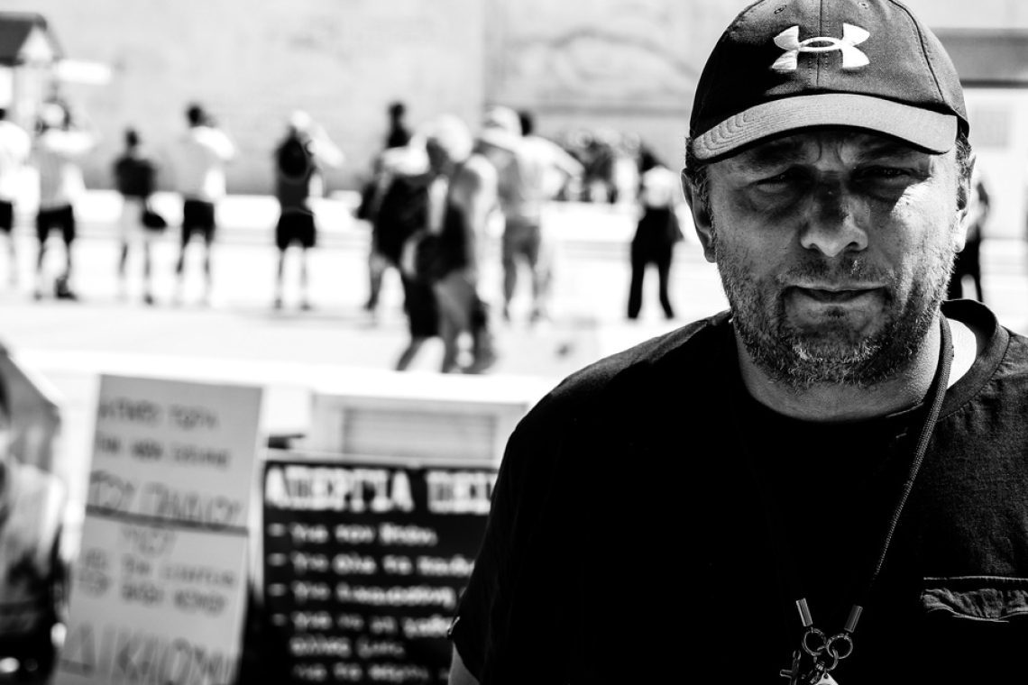 Τέμπη: Πολιτική αντιπαράθεση για τον απεργό πείνας Πάνο Ρούτσι 