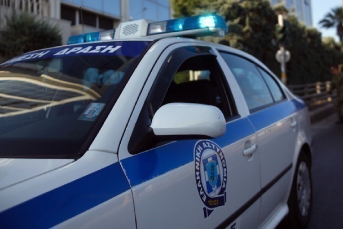 Σύλληψη 40χρονου για ληστείες και διαρρήξεις στον Πειραιά