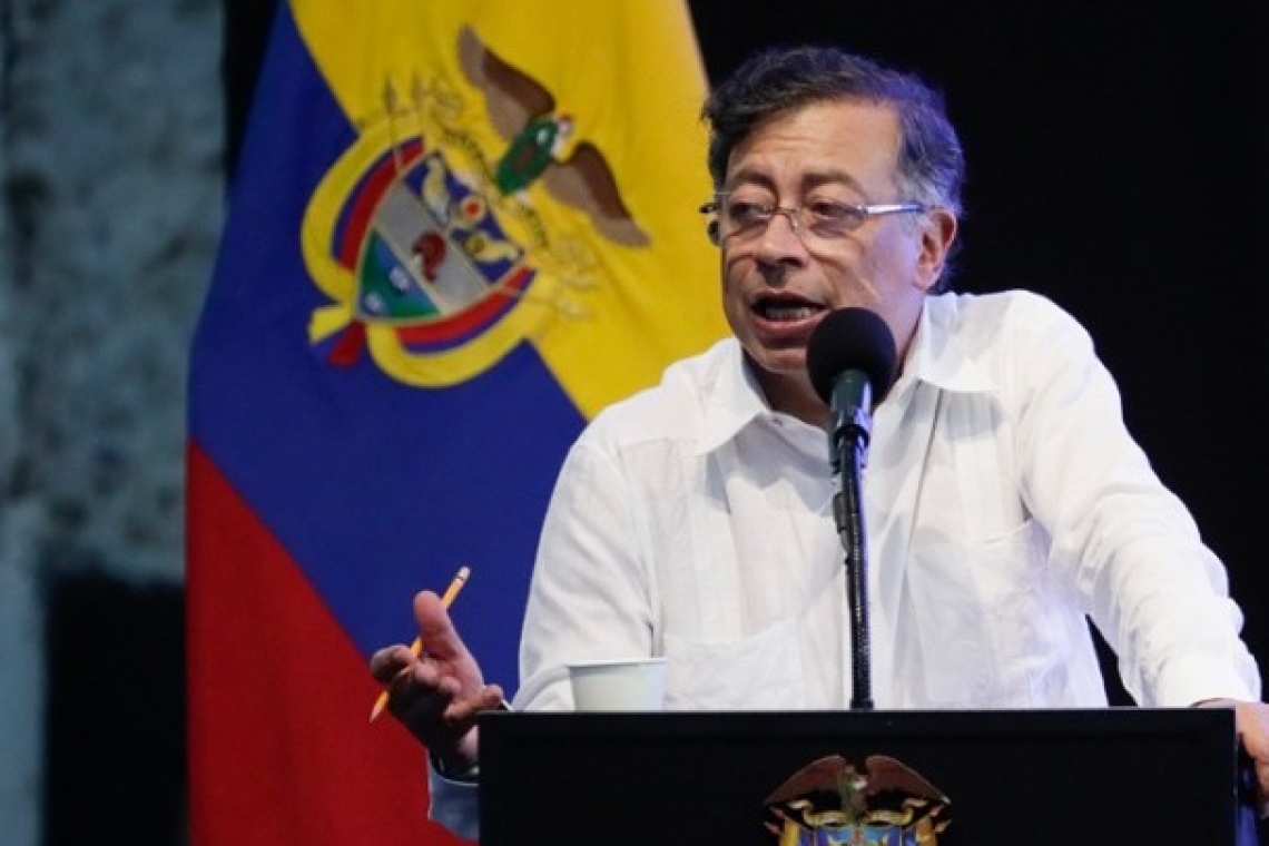 Ο Τραμπ αποκαλεί τον πρόεδρο της Κολομβίας παράνομο ναρκοηγέτη