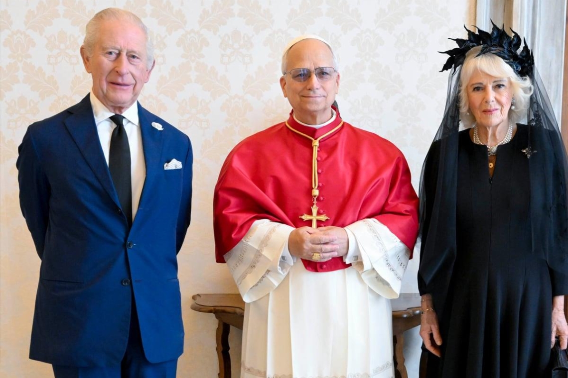 Ιστορική συνάντηση βασιλιά Καρόλου με Πάπα Λέοντα στο Βατικανό