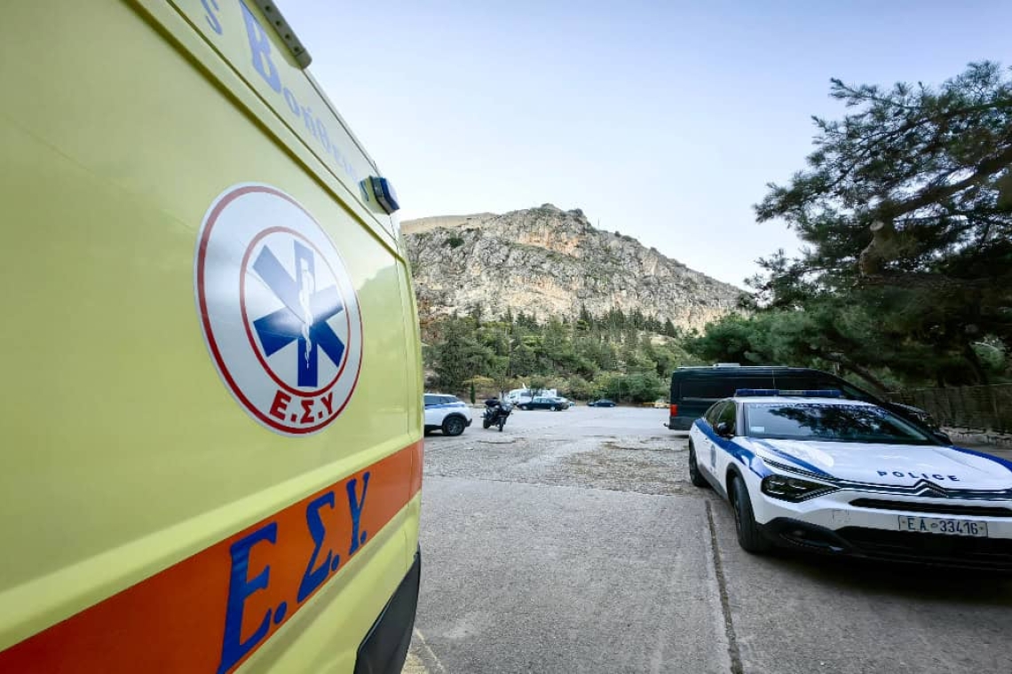 Τραγικό δυστύχημα στην Ευρυτανία: Αυτοκίνητο έπεσε σε χαράδρα 60 μέτρων