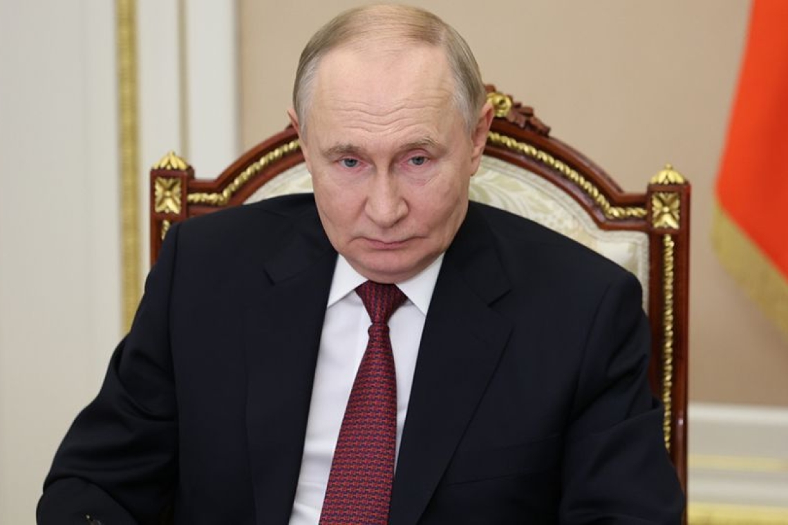 Οι προσπάθειες πίεσης στη Ρωσία από τις ΗΠΑ είναι μάταιες λέει ο Ντμίτριεφ