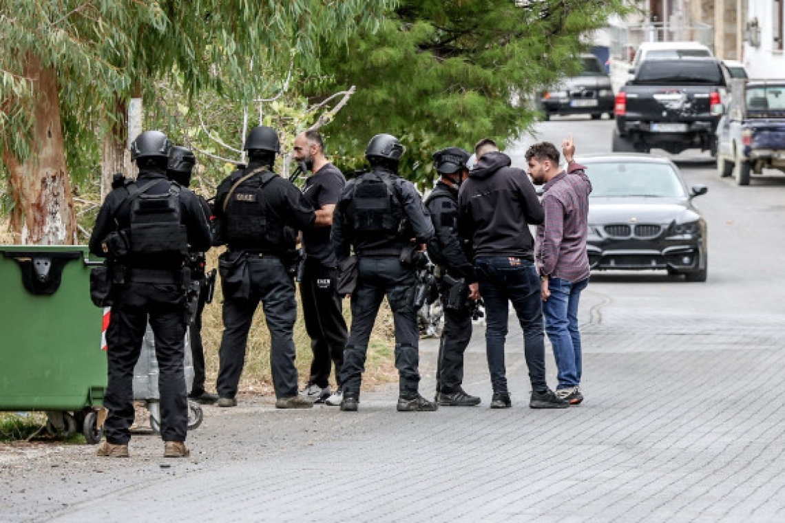 Βορίζια Ηρακλείου: Χωριό φάντασμα με αστυνομική παρουσία μετά το μακελειό