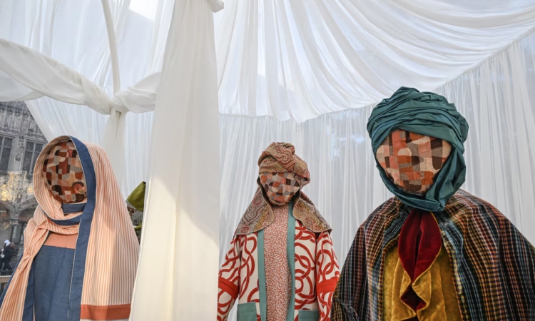 Η πρωτοφανής φάτνη στο Βέλγιο χωρίς πρόσωπα αυξάνει τις αντιδράσεις