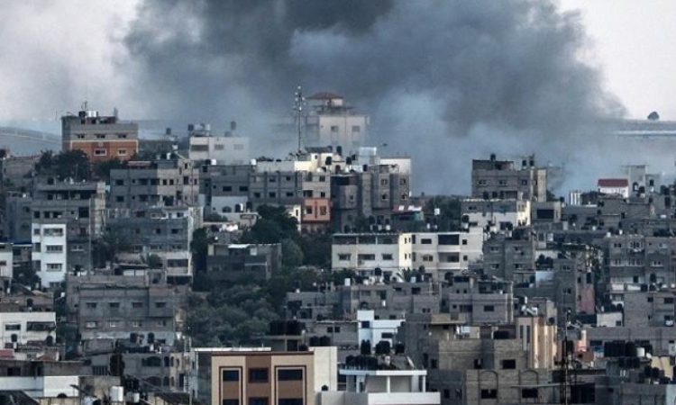 Παλαιστίνιοι συγκεντρώνονται στο πέρασμα της Ράφα για ειρηνικές διαμαρτυρίες