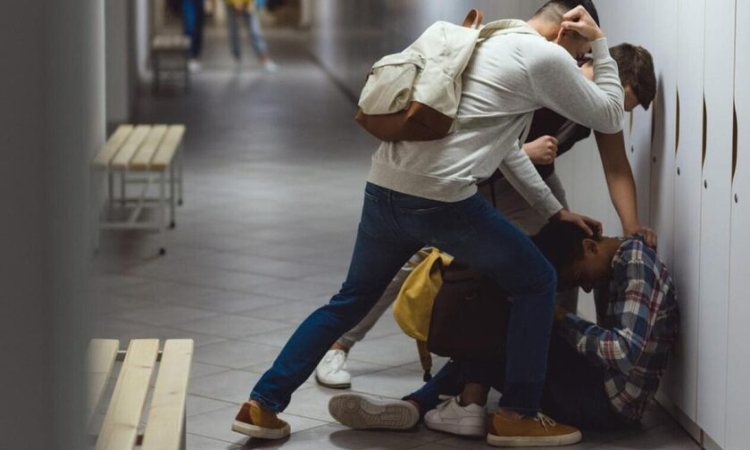 Επίθεση ανηλίκων στην Κρήτη: 16χρονος στο νοσοκομείο