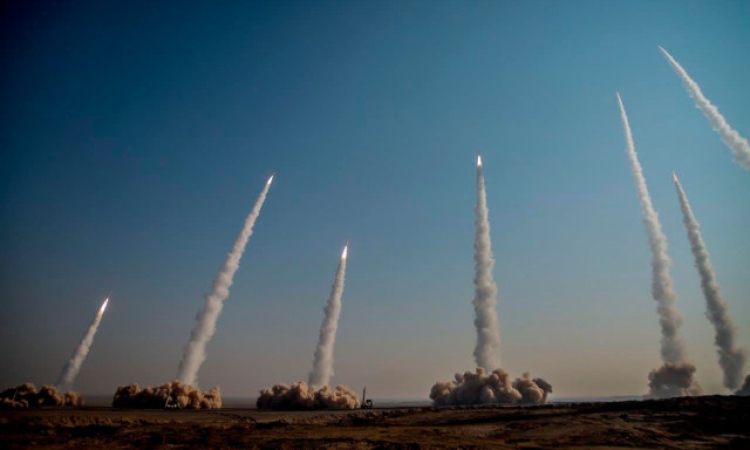 Ιρανικοί βαλλιστικοί πύραυλοι με βόμβες διασποράς απειλούν το Ισραήλ