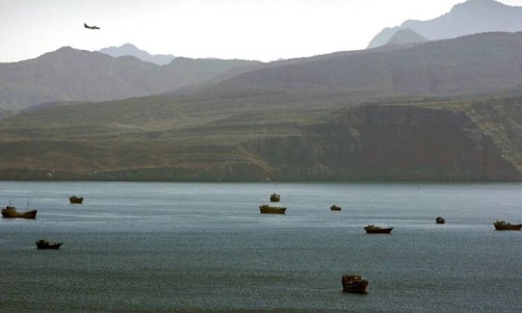 Η Ελλάδα μαζί με άλλες 89 χώρες, ζήτησαν το άνοιγμα των Στενών του Ορμούζ
