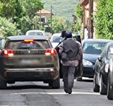 Ληστεία με καλάσνικοφ σε τράπεζα στην Κάτω Τιθορέα
