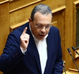 Καταστροφική η κατάσταση της κτηνοτροφίας στη Λέσβο λέει ο Φάμελλος