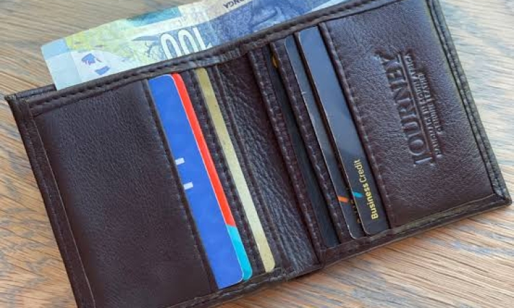 Τι θα γινόταν εάν οι άνθρωποι μπορούσαν να αποθηκεύουν τον χρόνο όπως αποθηκεύουν χρήματα;