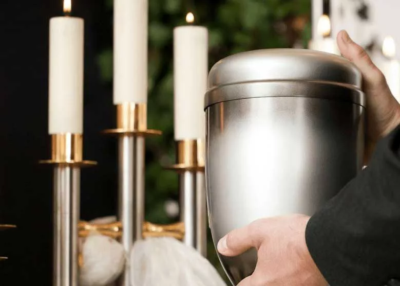 apotefroseis teletes kausi nekron